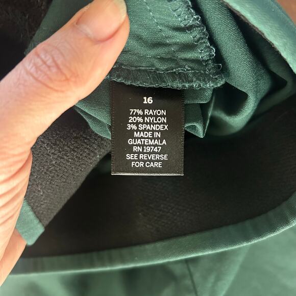 Roz & Ali Size 16 Green Pull-on ankle straight leg pants Career Workwear Classic - Picture 4 of 9